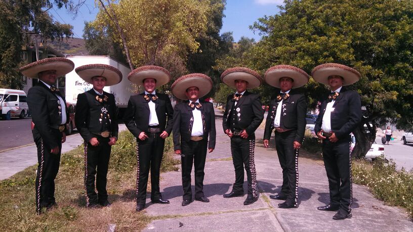 CONTRATACION DE MARIACHIS