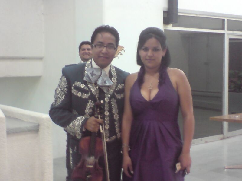 CONTRATACION DE MARIACHIS